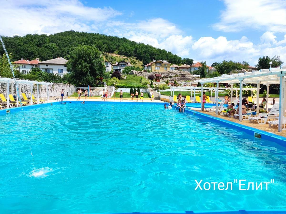 Hotel Elit キルコヴォ エクステリア 写真