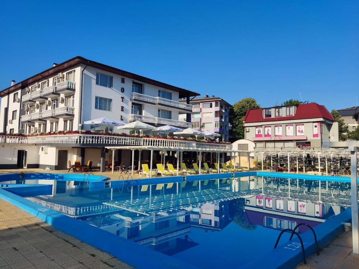 Hotel Elit キルコヴォ エクステリア 写真