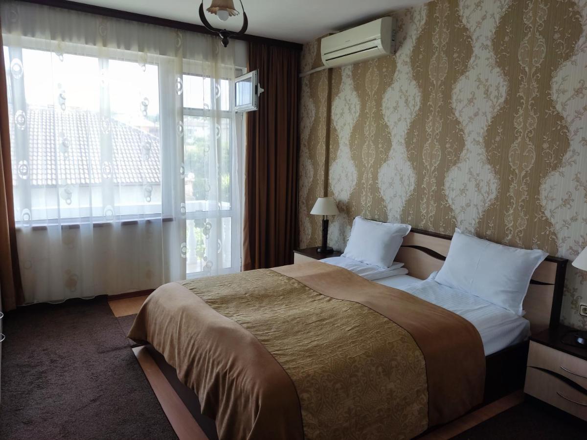 Hotel Elit キルコヴォ エクステリア 写真